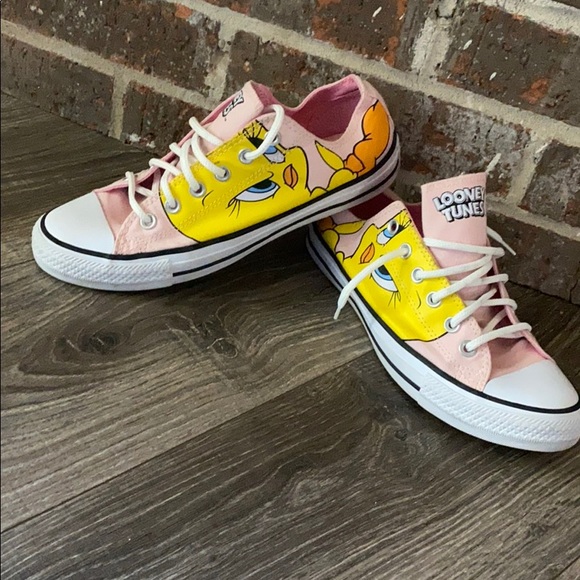 tweety converse